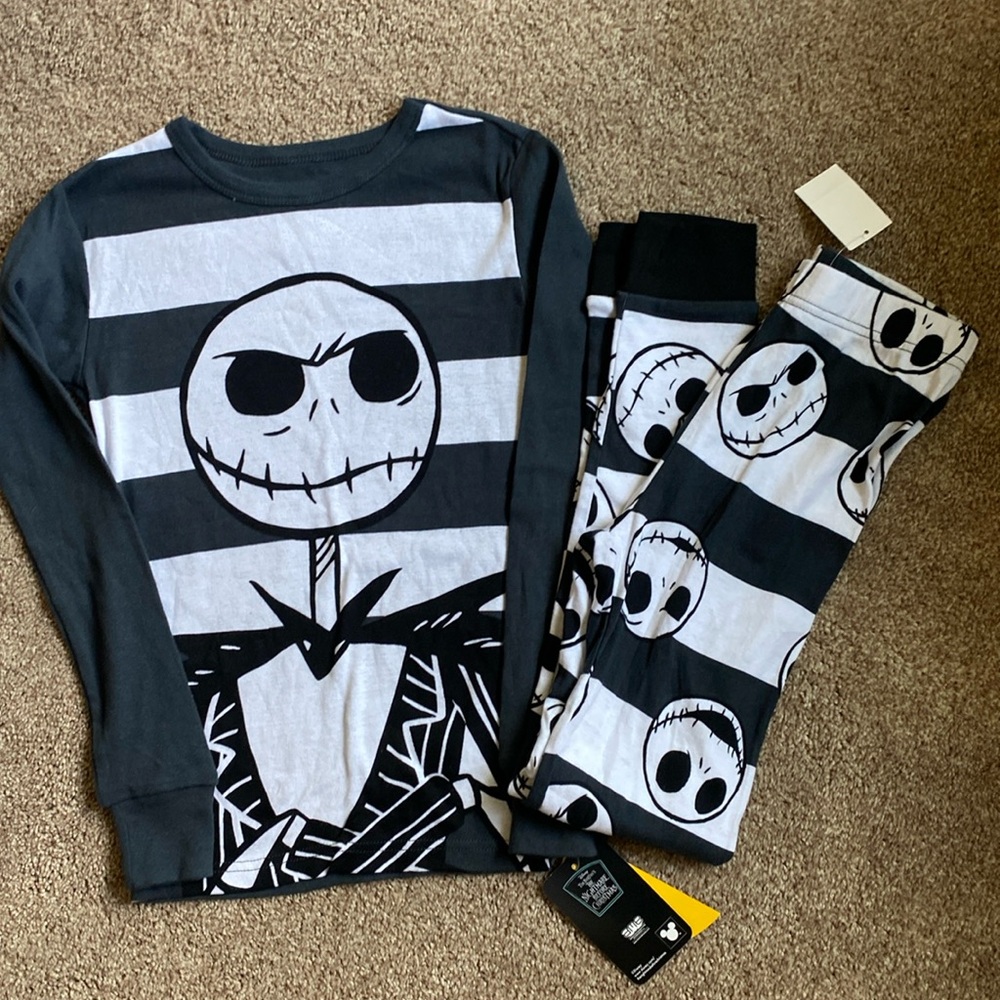 NWT Disney Nightmare Before Christmas Pajamas. Size 8